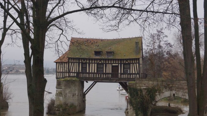 Le Vieux-Moulin