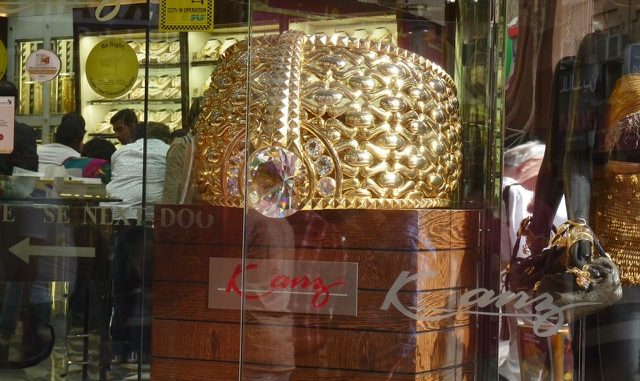 Der imposante Goldring