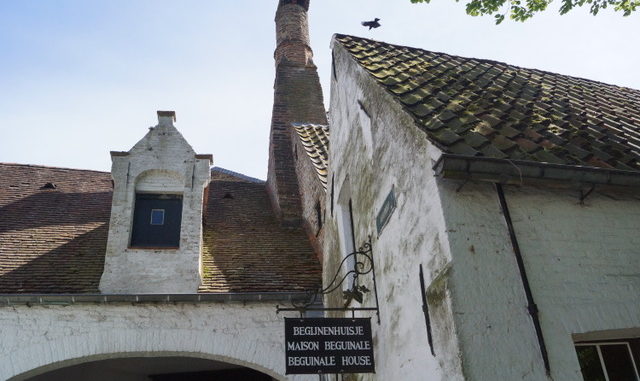 Blick aus das Begijnhuise im Begijnhof