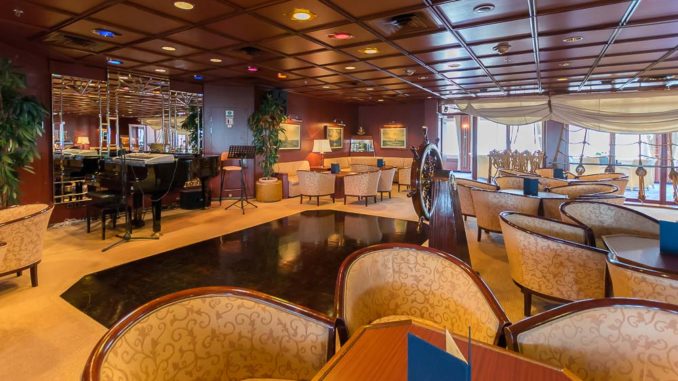 Der Captain's Club der MS Astor