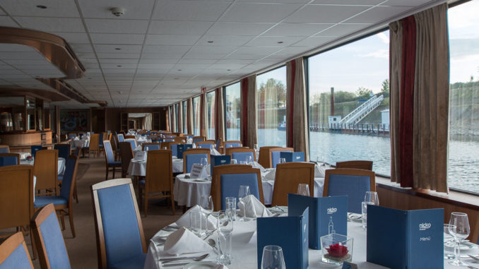 Das Panoramarestaurant der MS Rhein Melodie