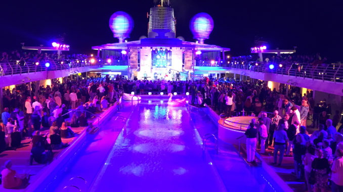 Pool Party an Bord der Mein Schiff 3