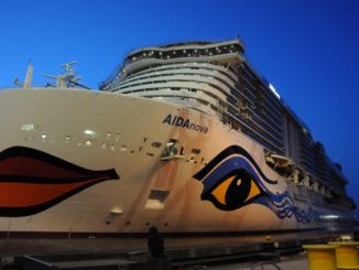 Die AIDAnova hat am Dienstagabend das Baudock der Meyer Werft verlassen. Foto: Christoph Assies