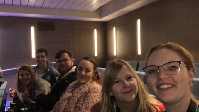 Gemeinschaftsselfie in der SchauBühne. Foto: Erlebnis Bremerhaven