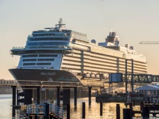 Die Mein Schiff 2 in Kiel