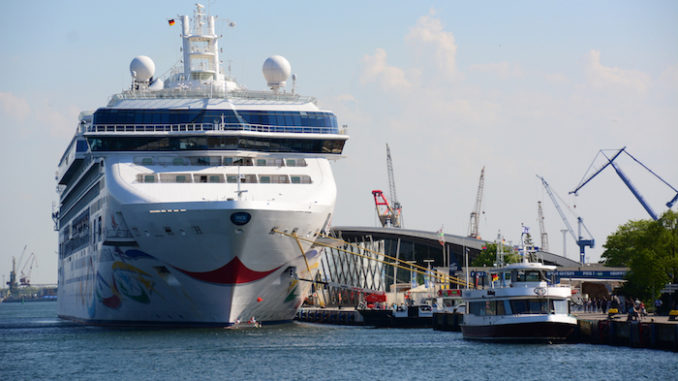 Viele internationale Schiffe besuchen die deutschen Kreuzfahrthäfen