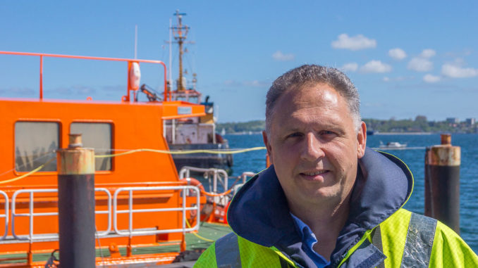 Lotse Martin Finnberg erklärt uns im Interview die Details seines Berufs