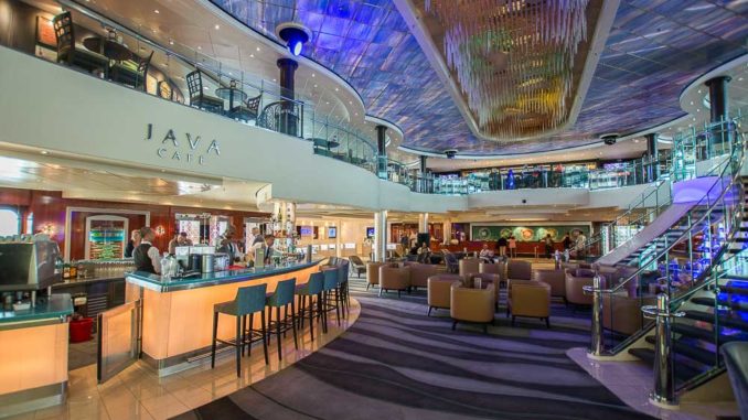 Atrium der Norwegian Pearl