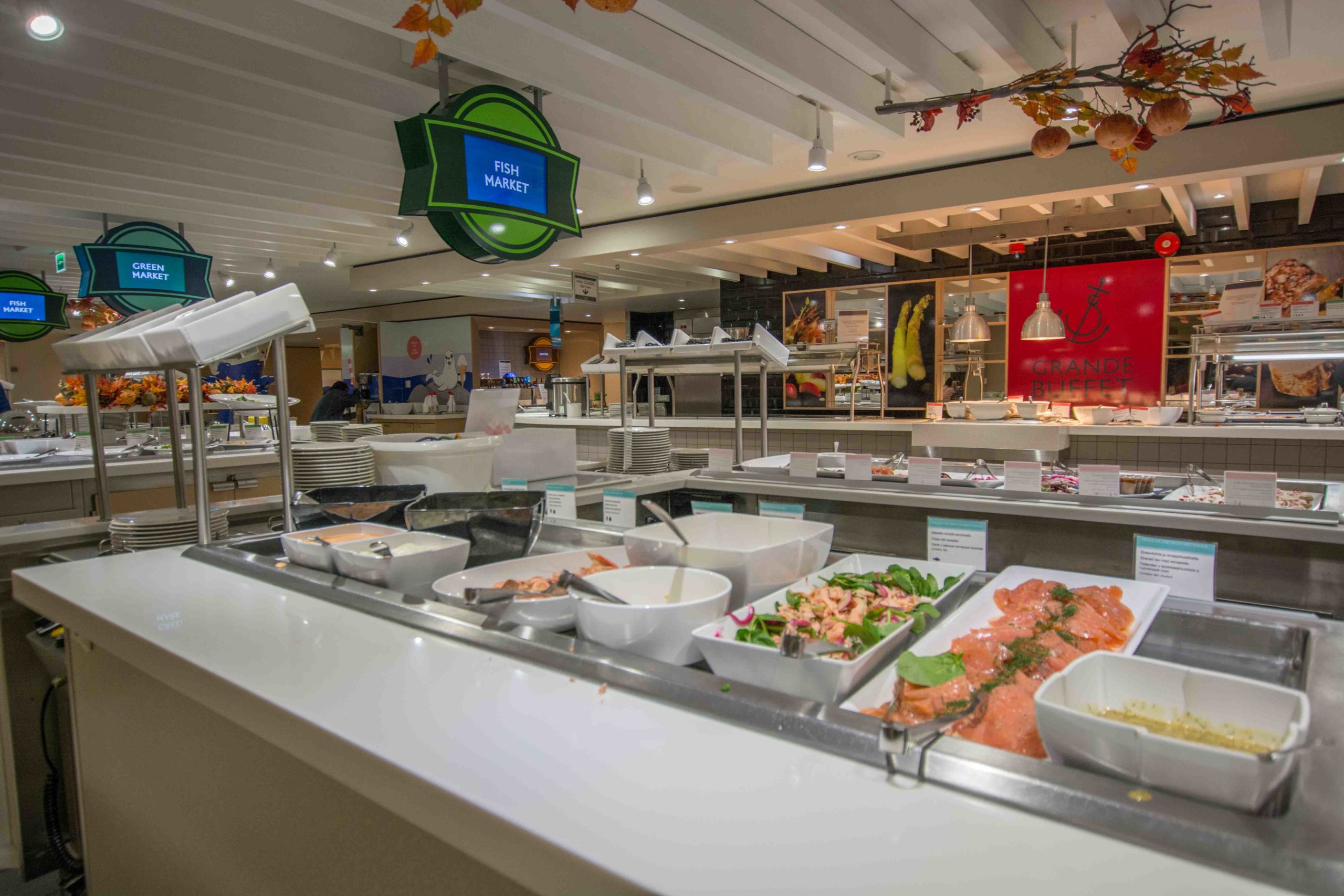 Die Silja Symphony Kreuzfahrtfähre in der Ostsee Kreuzfahrtlotse