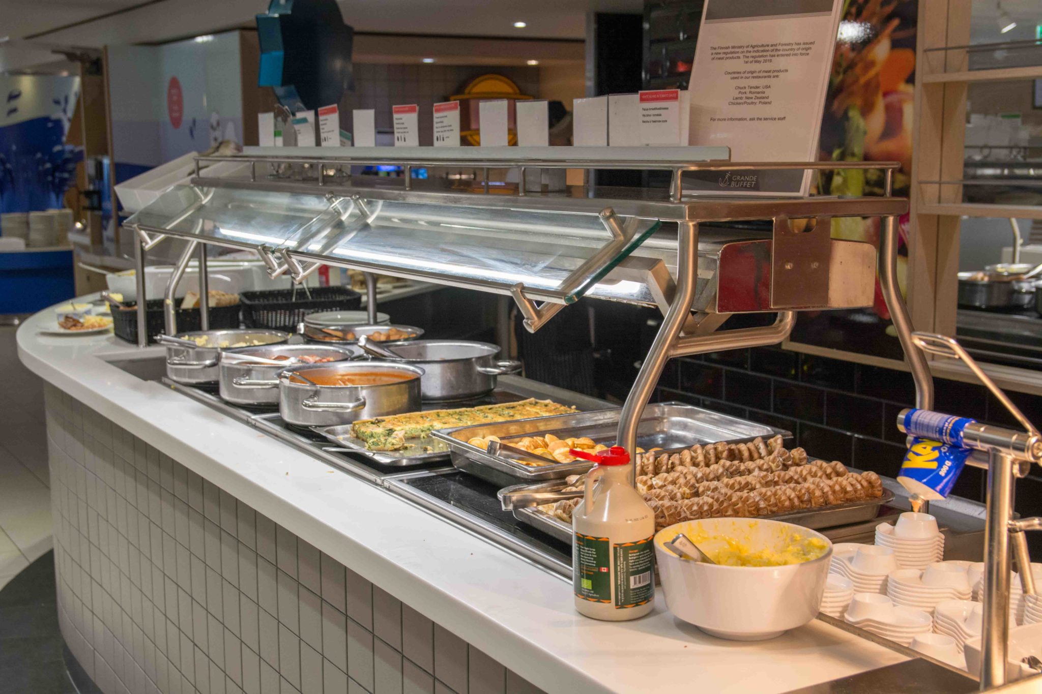 Die Silja Symphony Kreuzfahrtfähre in der Ostsee Kreuzfahrtlotse