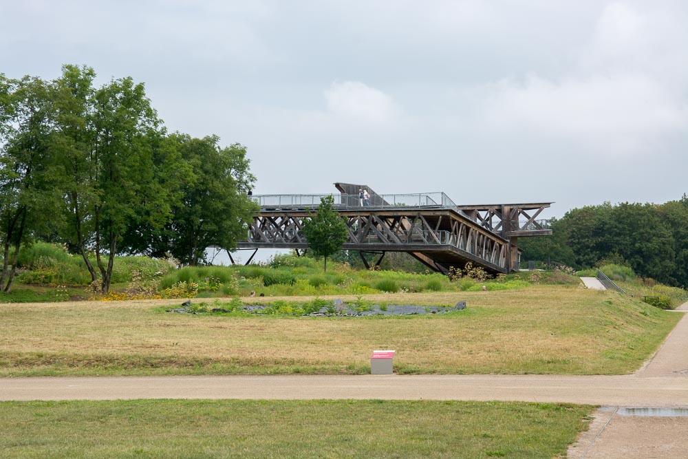 Das Aussichtsbauwerk auf dem Gelände der Bundesgartenschau