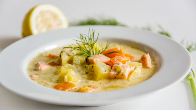 Finnische Lachssuppe Lohikeitto selbstgemacht