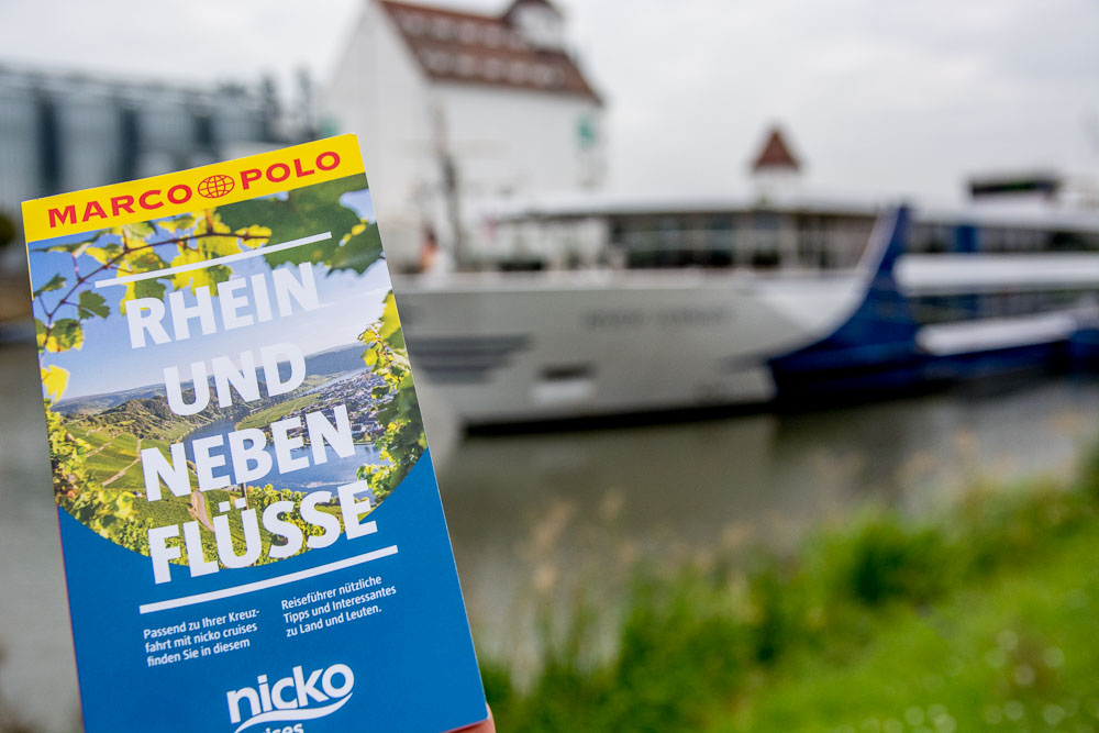 Wir nutzen den nicko cruises Reiseführer für unseren Ausflug auf eigene Faust